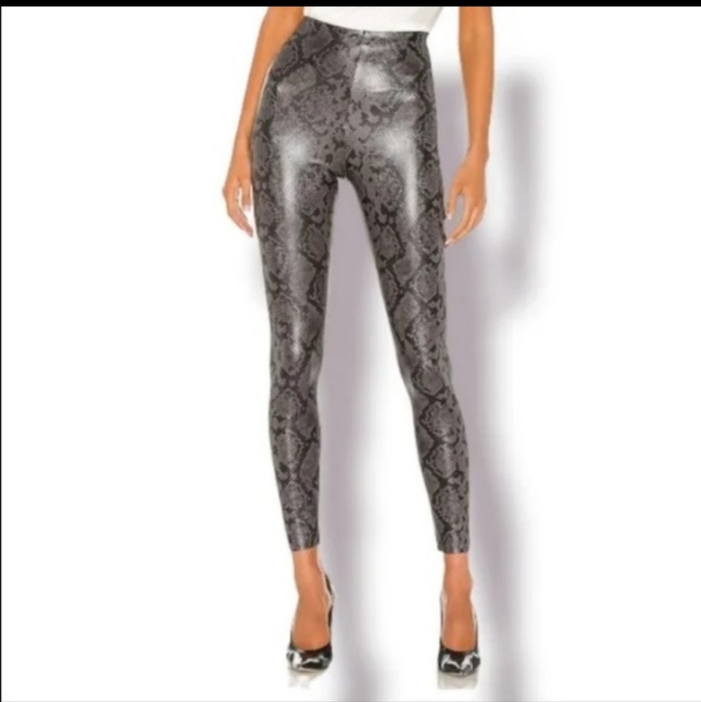 7 For All Mankind Black Grey Vegan Leather Snake Print High Rise Leggings Pants
